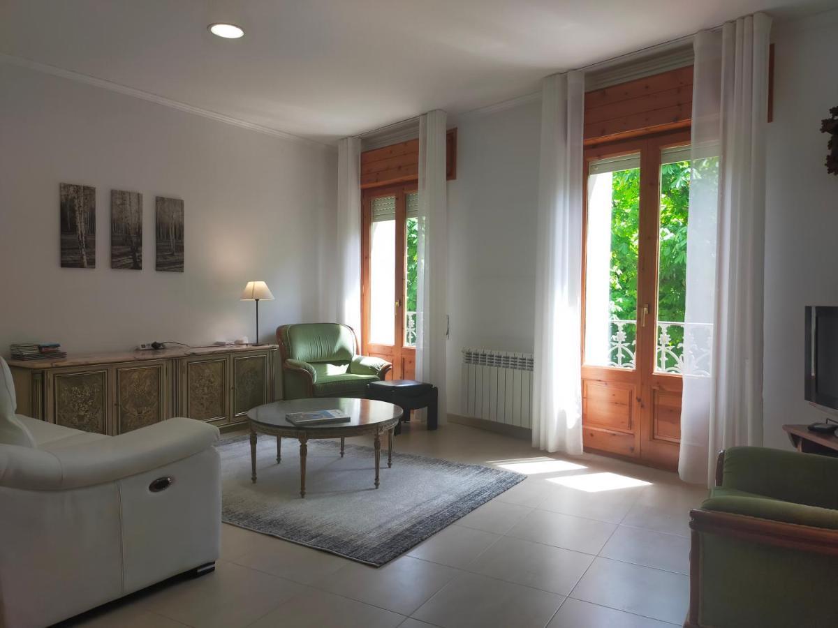 Can Planas Soleado, Amplio Con Vistas Y Parking ซานต์ ฮวน เด เลส อาบาเดสเซส ภายนอก รูปภาพ