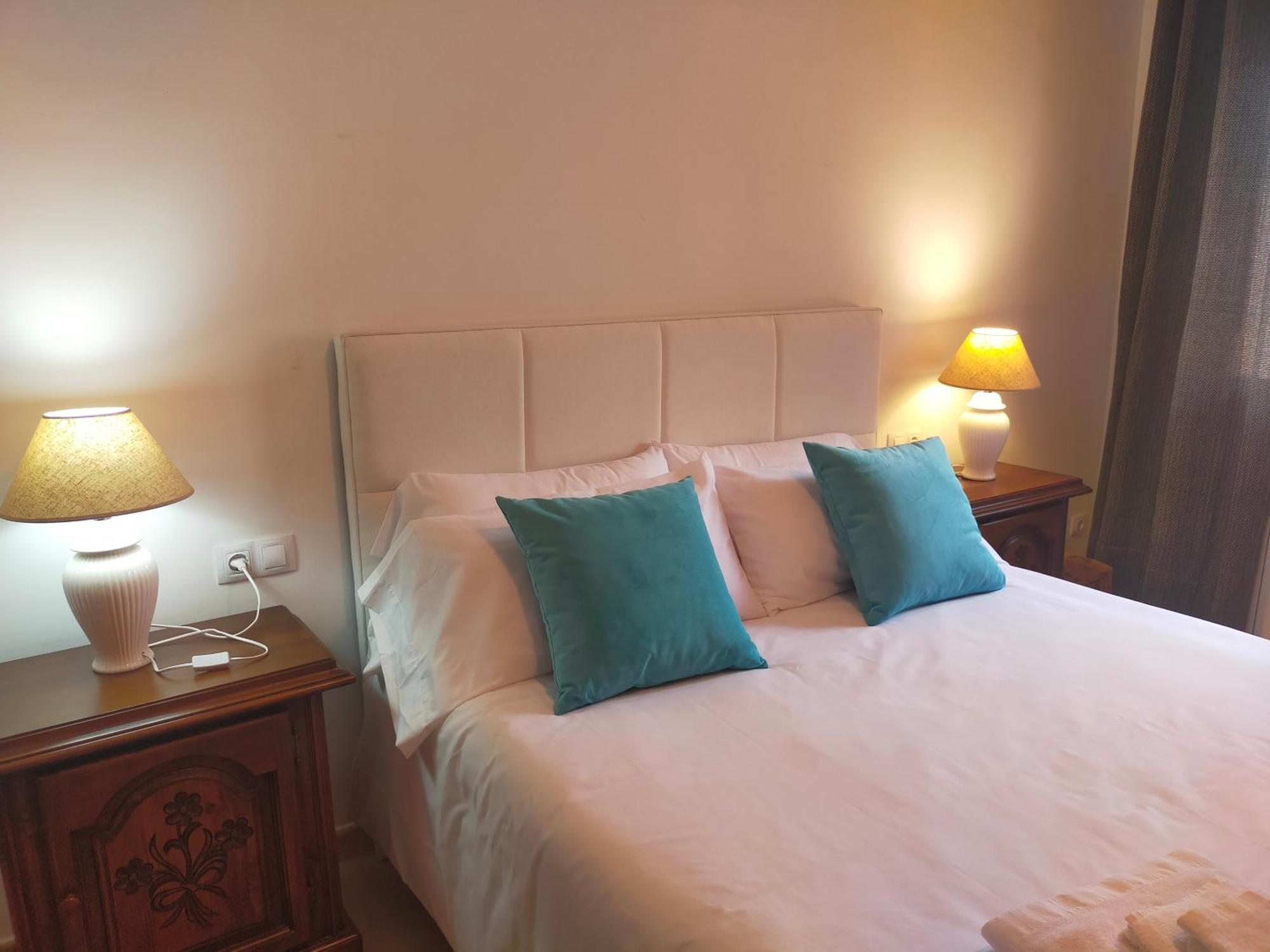 Can Planas Soleado, Amplio Con Vistas Y Parking ซานต์ ฮวน เด เลส อาบาเดสเซส ภายนอก รูปภาพ